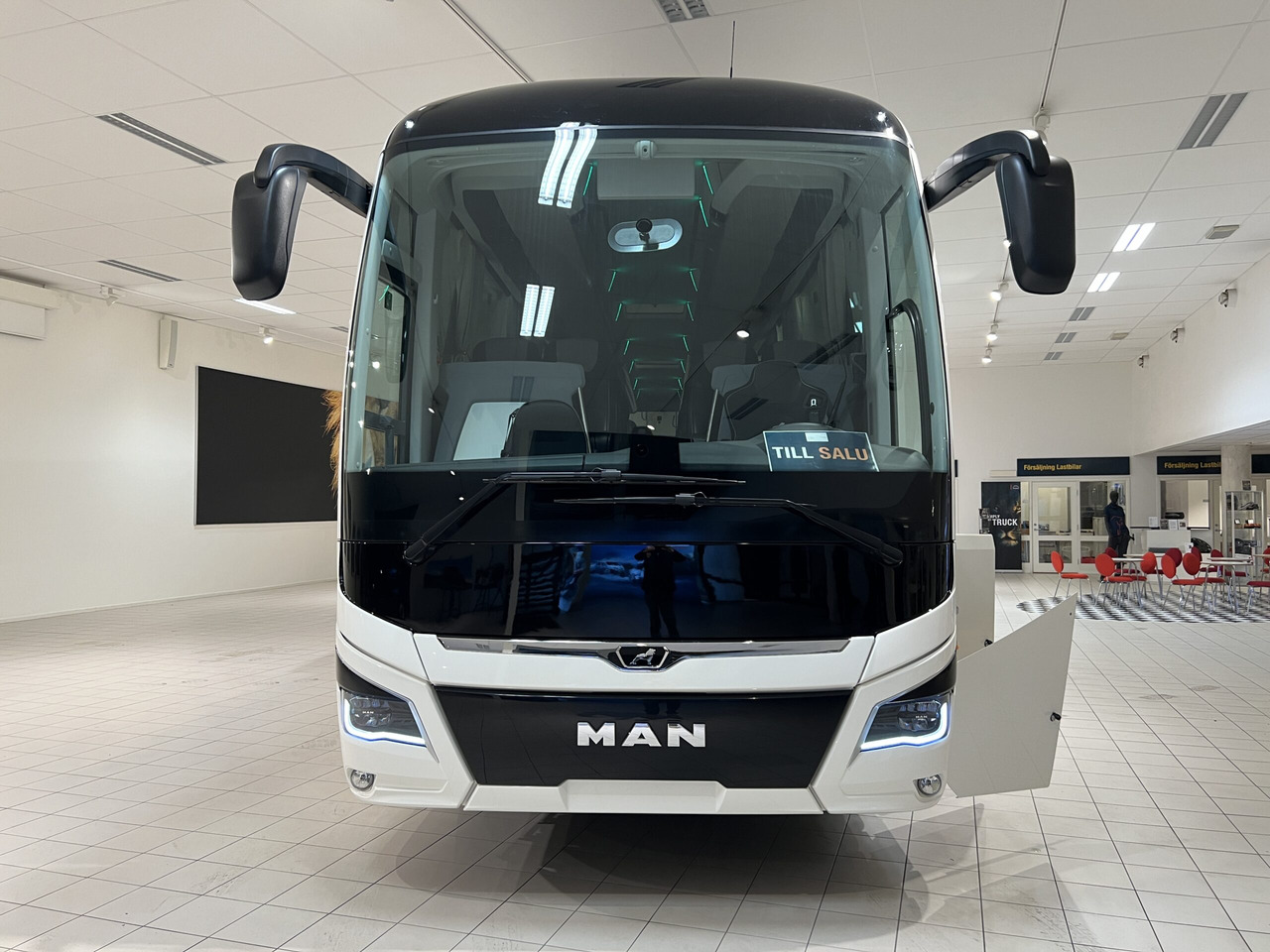 Reisebus MAN Lions Coach R09 Euro 6E (Dark Edition): das Bild 48