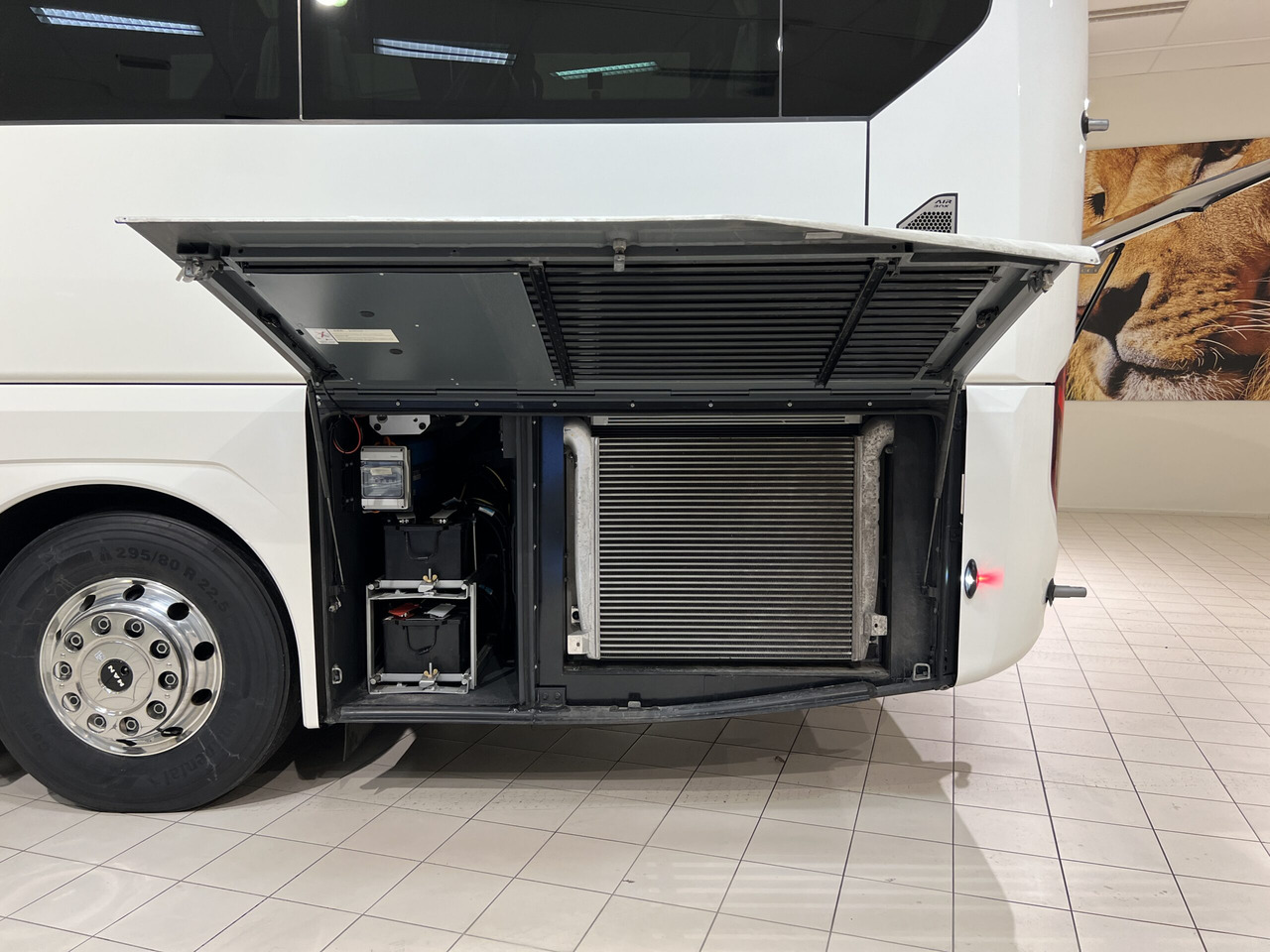 Reisebus MAN Lions Coach R09 Euro 6E (Dark Edition): das Bild 37