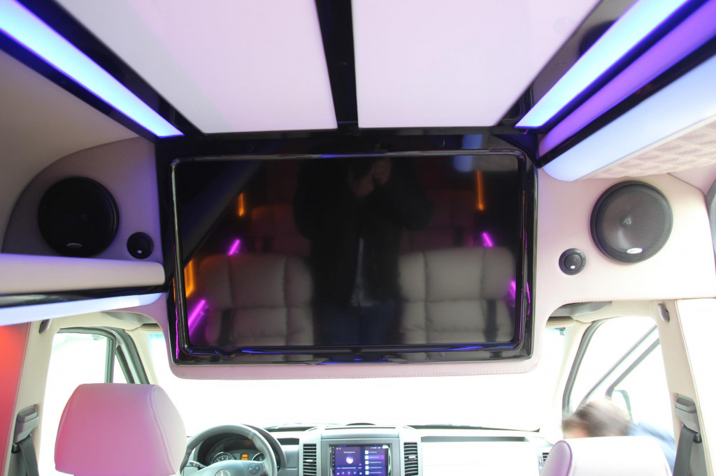 Kleinbus, Personentransporter Mercedes-Benz Sprinter 313  VIP Shuttle 9 Pers. Luxury TV LED: das Bild 3