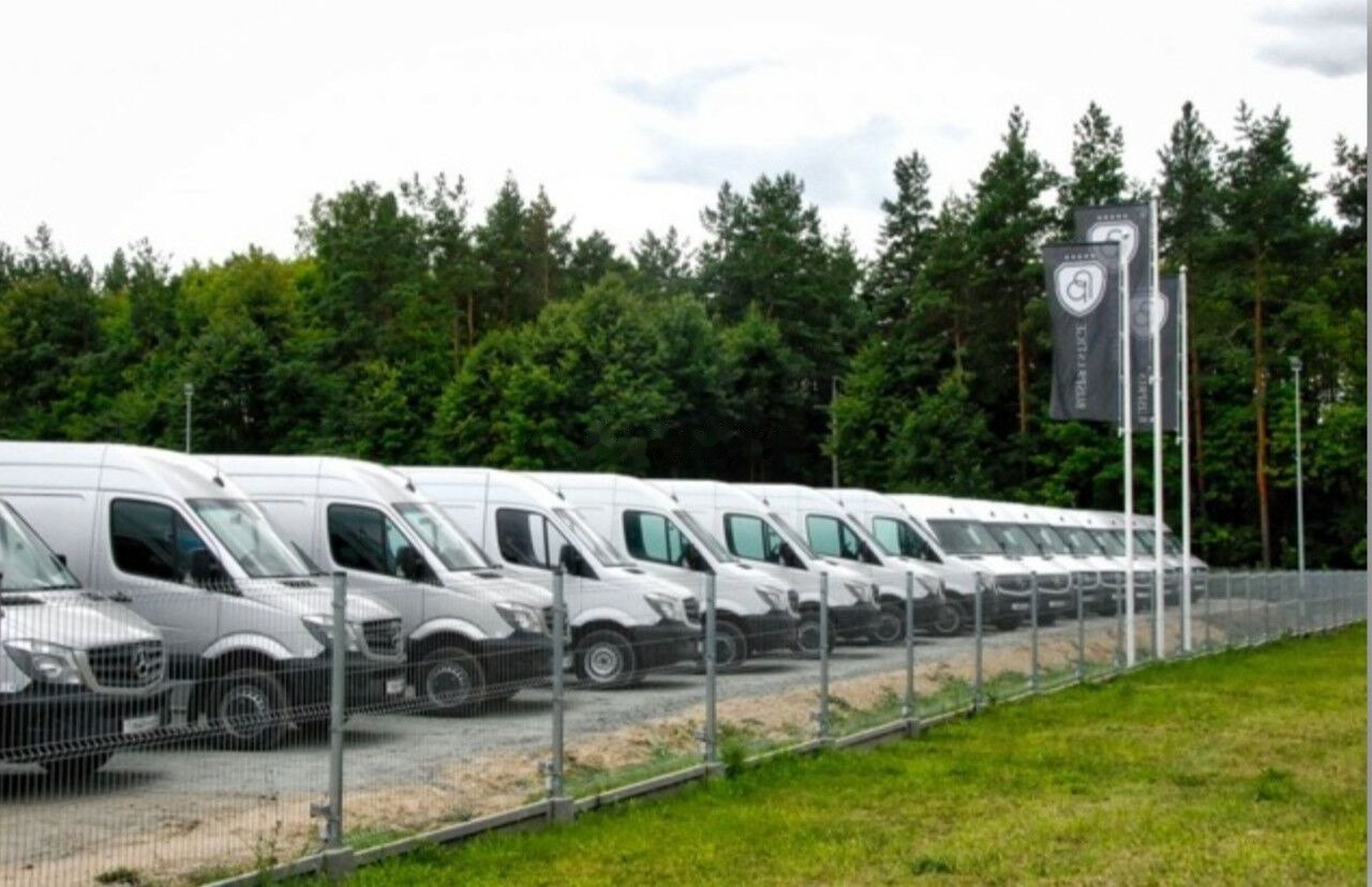 Kleinbus, Personentransporter Mercedes-Benz Sprinter 519 XL / 19+1+1 Tourist / in Production: das Bild 30