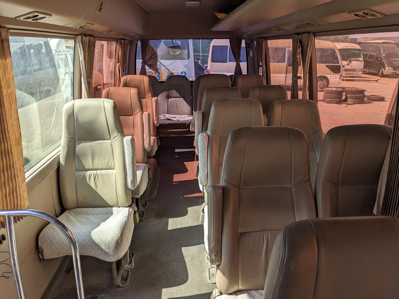 Kleinbus, Personentransporter TOYOTA Coaster passenger bus petrol engine minivan: das Bild 6