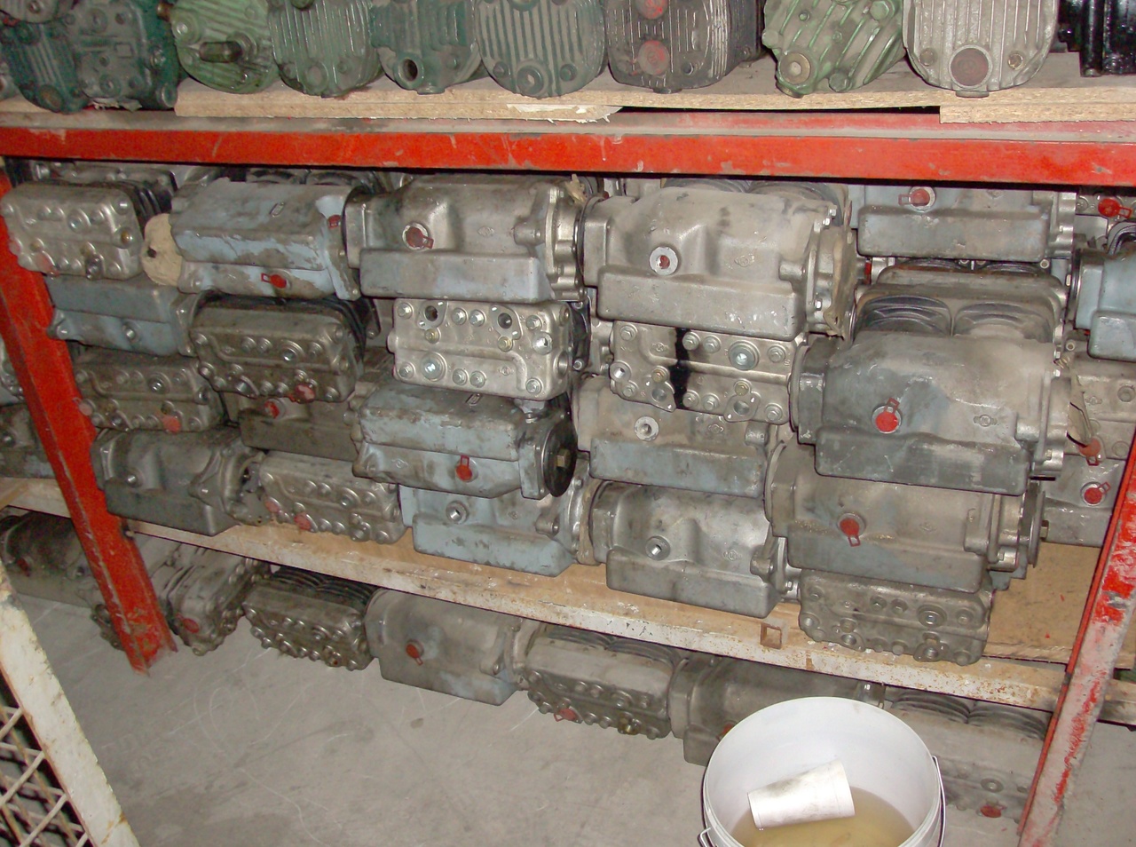 Kompressor, Druckluftanlage für LKW AIR COMPRESSOR MAN TGA 2 CYLINDERS MAN TGA: das Bild 10