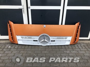Kühlergrill für LKW MERCEDES Actros MP4 Front panel Mercedes Actros MP4 9607501567 GigaSpace L-cab L2H4: das Bild 1