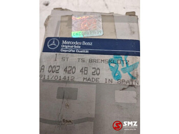 Bremsbeläge für LKW Mercedes-Benz Achterste remblokkenset mercedes w638 a0024204820: das Bild 2