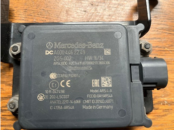 Mercedes-Benz Actros MP4 Radarsensor Steuergerät A0004462249 - Steuergerät für Baumaschine: das Bild 2