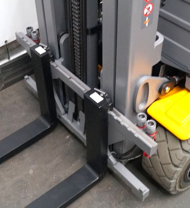 Elektrostapler Jungheinrich EFG320