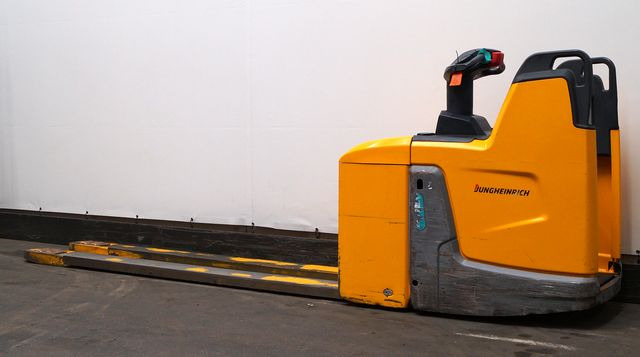 Niederhubwagen Jungheinrich ERE225