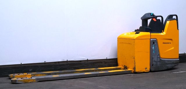 Niederhubwagen Jungheinrich ERE225