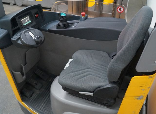 Schubmaststapler Jungheinrich ETV216