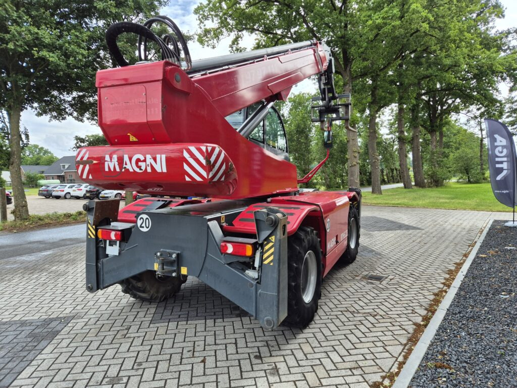 Teleskoplader MAGNI RTH 5.23