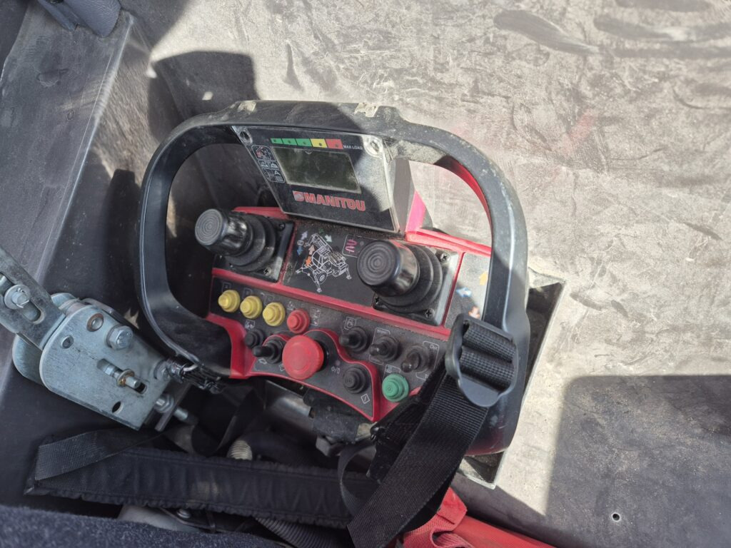 Teleskoplader MANITOU MRT 1840 easy