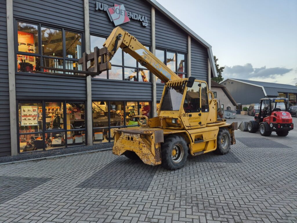 Teleskoplader MERLO Roto 30.13