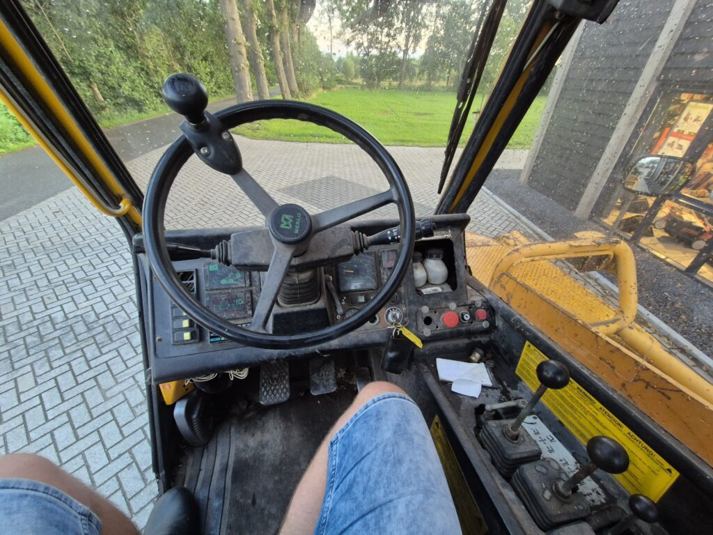 Teleskoplader MERLO Roto 30.13