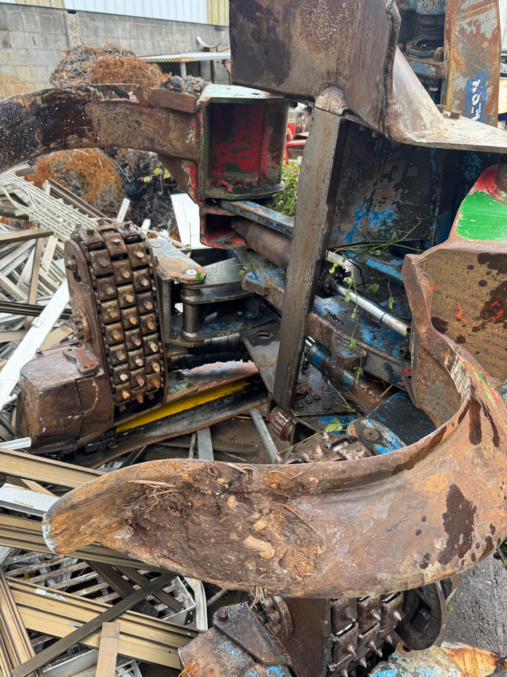 Fällgreifer PROCESADORA FORESTAL-CABEZA CORTADORA DE TRONCOS