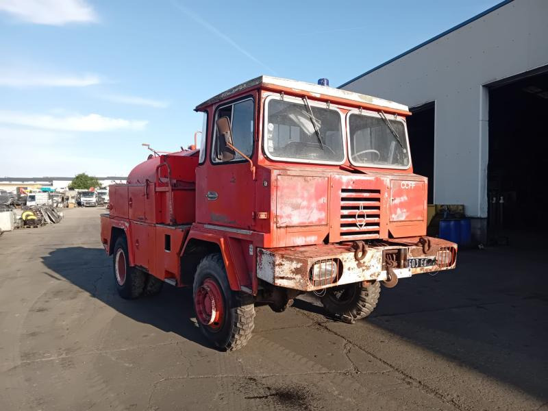 Feuerwehrfahrzeug Berliet