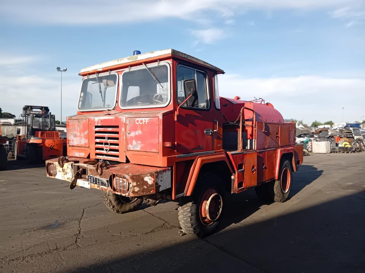 Feuerwehrfahrzeug Berliet