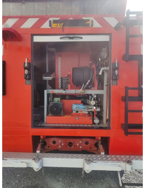 Feuerwehrfahrzeug Iveco POMPIER / FIRE TRUCK - 525L TANK - LIGHT TOWER - GENERATOR: das Bild 9