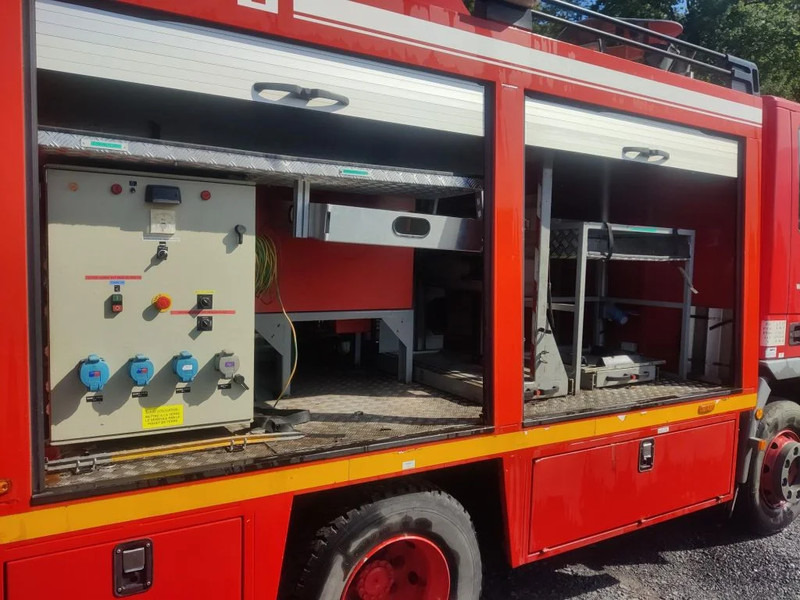 Feuerwehrfahrzeug Iveco POMPIER / FIRE TRUCK - 525L TANK - LIGHT TOWER - GENERATOR: das Bild 13