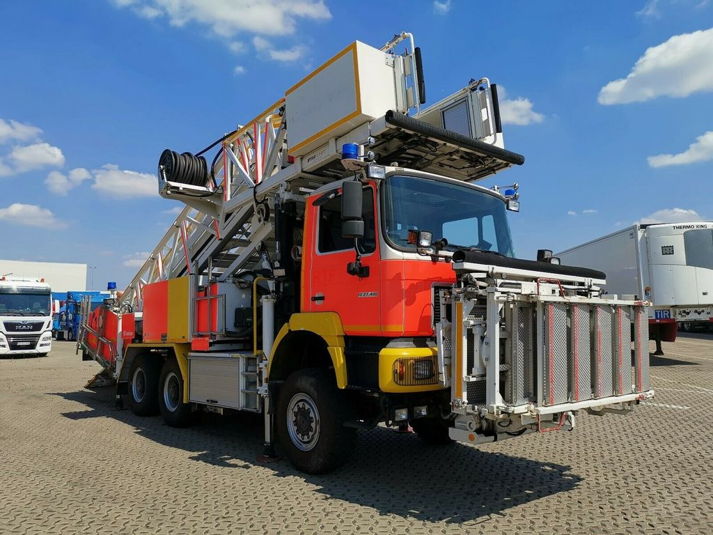 Feuerwehrfahrzeug MAN FE 27.410 /6x6 / Rettungstreppe: das Bild 6