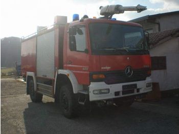 Feuerwehrfahrzeug MERCEDES-BENZ ATEGO: das Bild 1