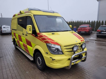 Krankenwagen MERCEDES-BENZ SPRINTER 3.0D EURO6 (PROFILE) AMBULANCE; BOOKED UNTIL 19.04: das Bild 1