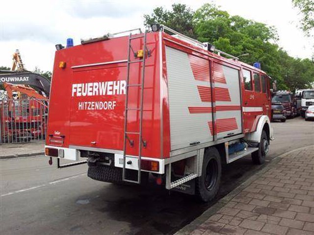 Feuerwehrfahrzeug Mercedes-Benz 1019 AF 36: das Bild 3