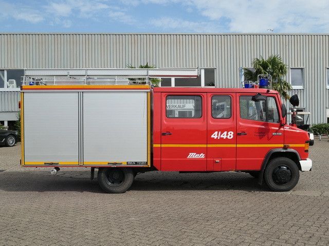 Feuerwehrfahrzeug Mercedes-Benz 814 D/Feuerwehr/Metz/Wassertank/Pumpe: das Bild 2