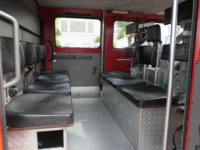 Feuerwehrfahrzeug Mercedes-Benz 814 D/Feuerwehr/Metz/Wassertank/Pumpe: das Bild 15
