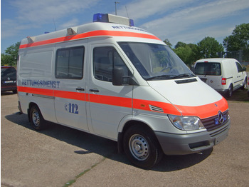 Krankenwagen Mercedes-Benz Sprinter 313 CDI KLIMA: das Bild 1