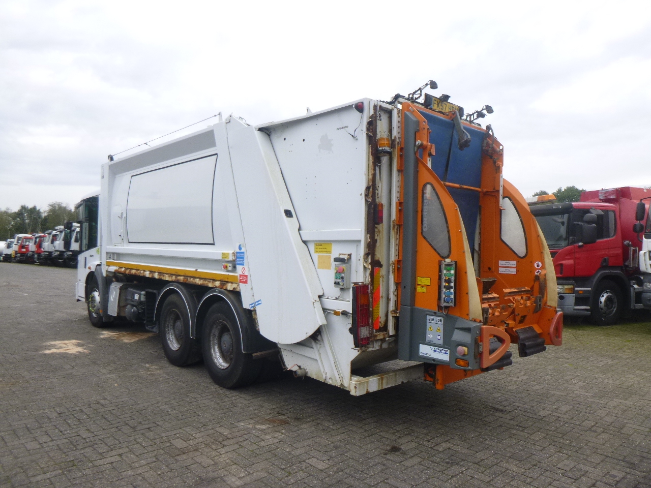 Müllwagen Mercedes Econic 2629 6x4 RHD Farid refuse truck: das Bild 4