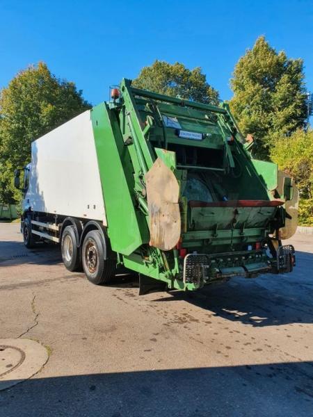 Müllwagen Iveco 260S 42 WAAGE 5 m³ Zöller Medium XXL 24 Umleerer