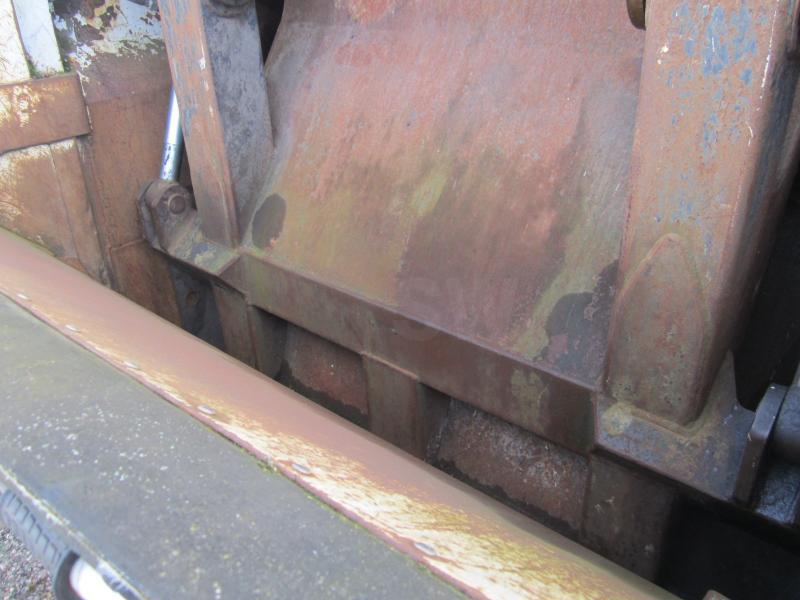 Müllwagen Mercedes Axor 2533