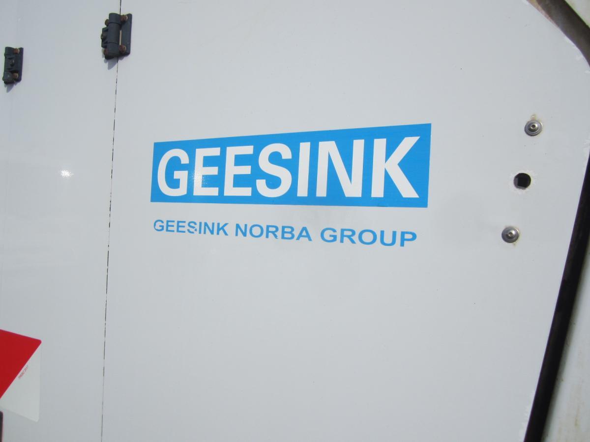 Müllwagen Mercedes Axor 2533