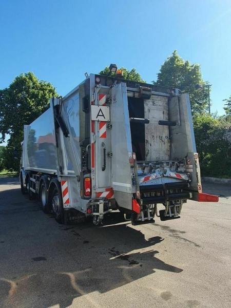 Müllwagen Scania P 410 LB 8x2*6 MNA VARIOPRESS ZÖLLER DELTA 2301