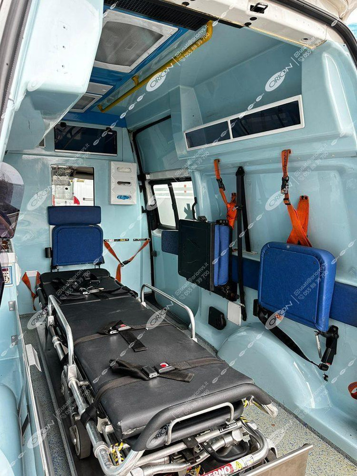 Krankenwagen ORION - ID 3449 Volkswagen Transporter 5 (4x4): das Bild 4
