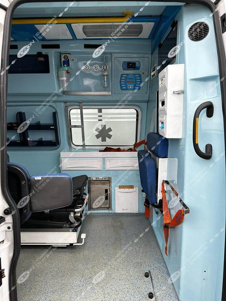 Krankenwagen ORION - ID 3449 Volkswagen Transporter 5 (4x4): das Bild 6