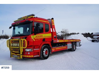 Abschleppwagen Scania P320: das Bild 1