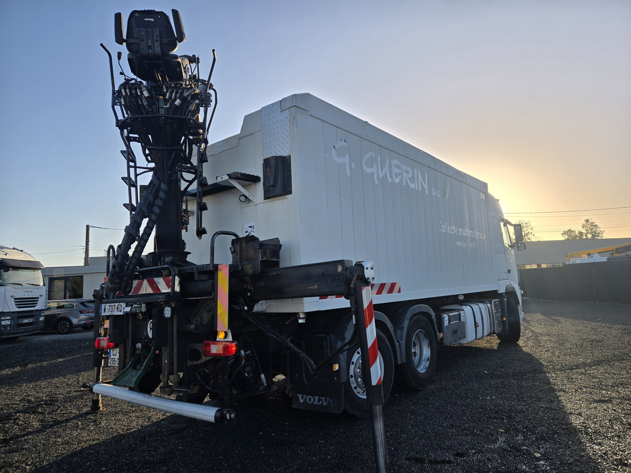 Kommunal-/ Sonderfahrzeug Volvo FH13 460