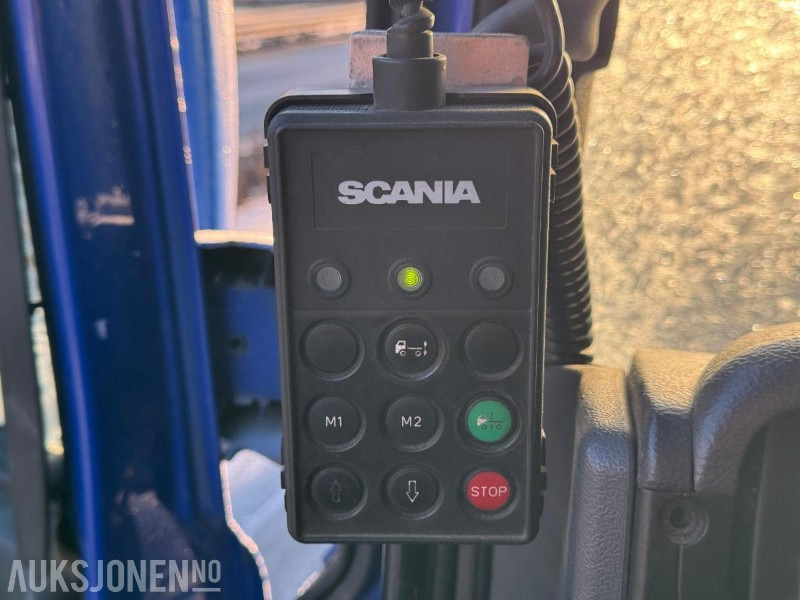 Abrollkipper 2009 Scania R480 krokbil / 4-akslet / Nylig EU-godkjent