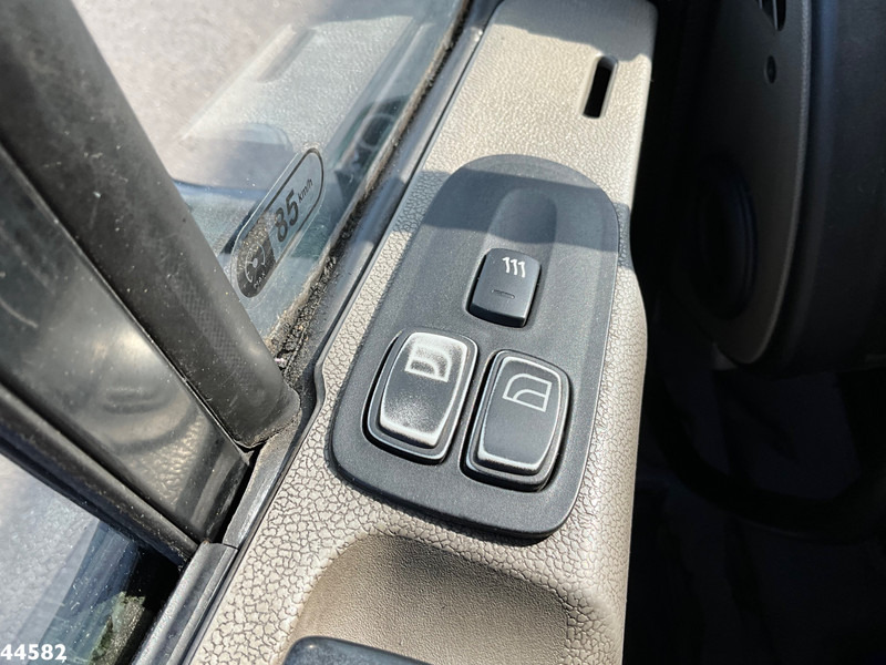 Abrollkipper DAF FAN 85 CF 360 HMF 20 Tonmeter laadkraan