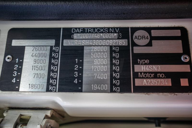 Abrollkipper DAF XF 105.460 - AJK + intarder
