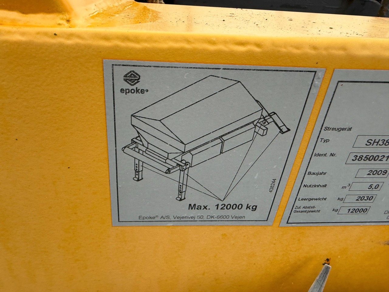 Abrollkipper Epoke Salzstreuer Winterdienst Bandstreuer