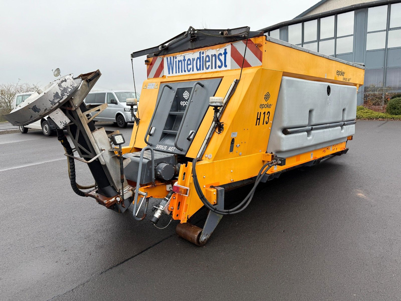 Abrollkipper Epoke Salzstreuer Winterdienst Bandstreuer