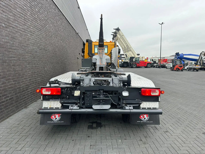 Abrollkipper Ginaf X6 4243 CS HAAKARM/HOOKILT ABROLLER