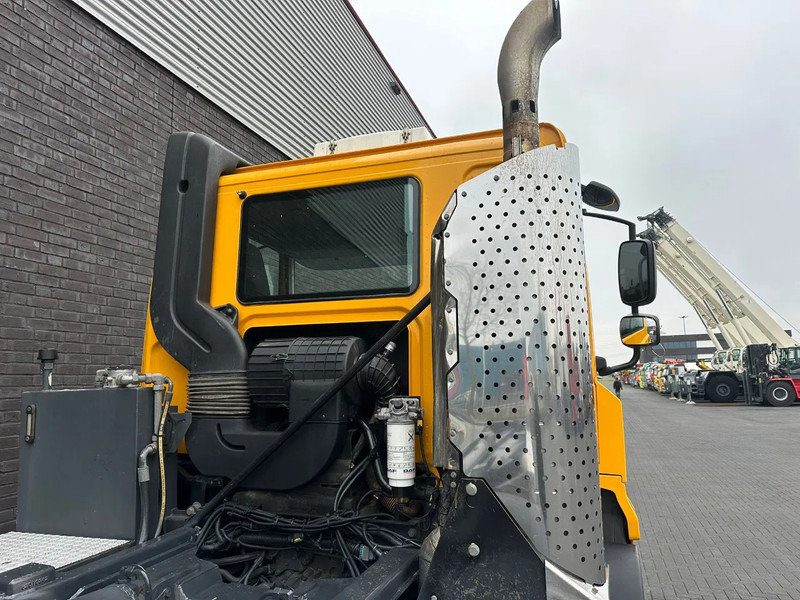 Abrollkipper Ginaf X6 4243 CS HAAKARM/HOOKILT ABROLLER