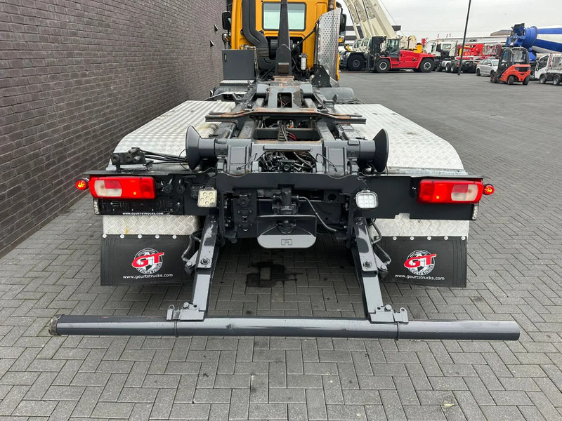 Abrollkipper Ginaf X6 4243 CS HAAKARM/HOOKILT ABROLLER