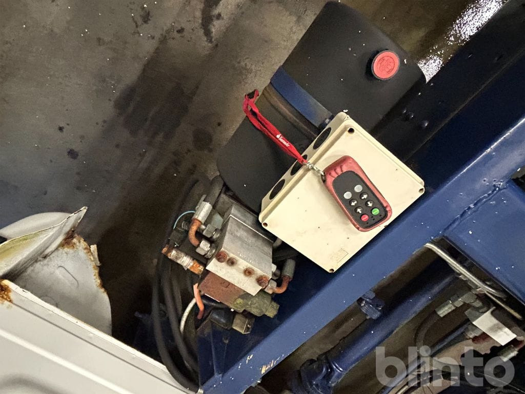 Abrollkipper IVECO 65C15