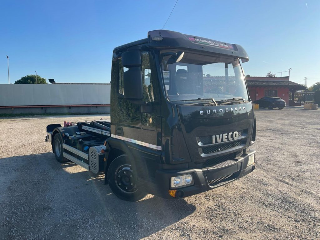 Abrollkipper IVECO EUROCARGO 75E18 CON SCARRABILE NUOVO