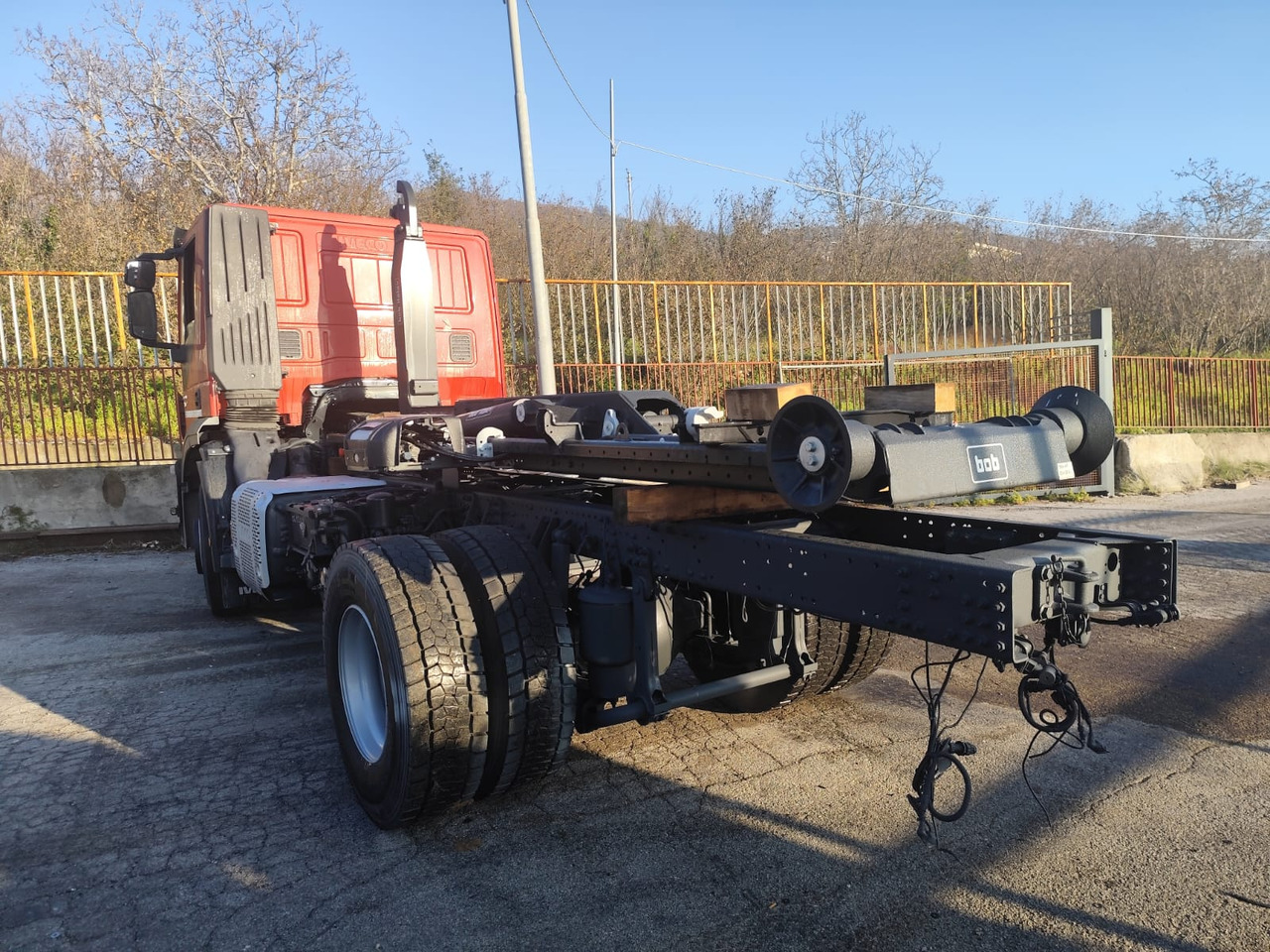 Abrollkipper IVECO STRALIS 190S31