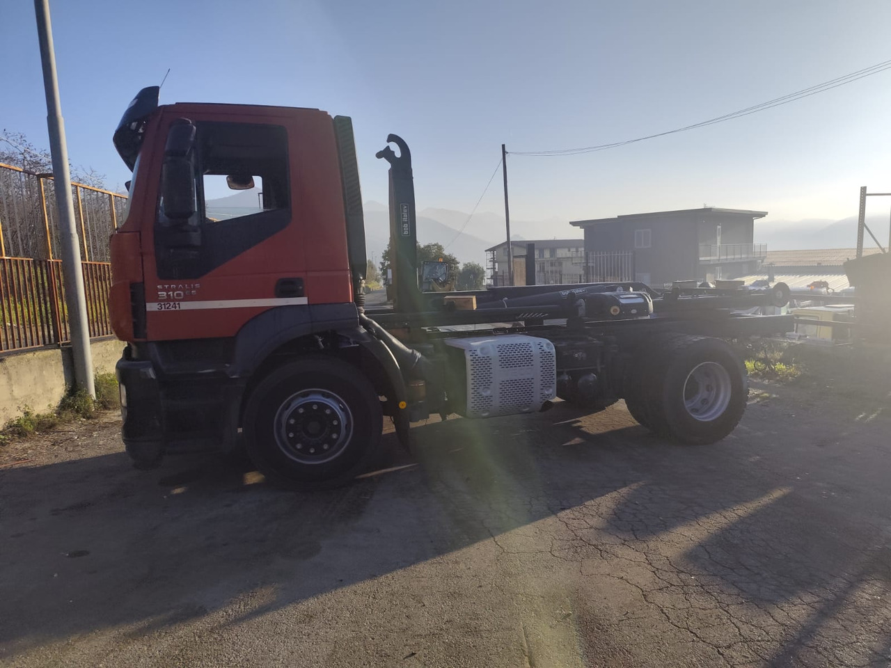 Abrollkipper IVECO STRALIS 190S31